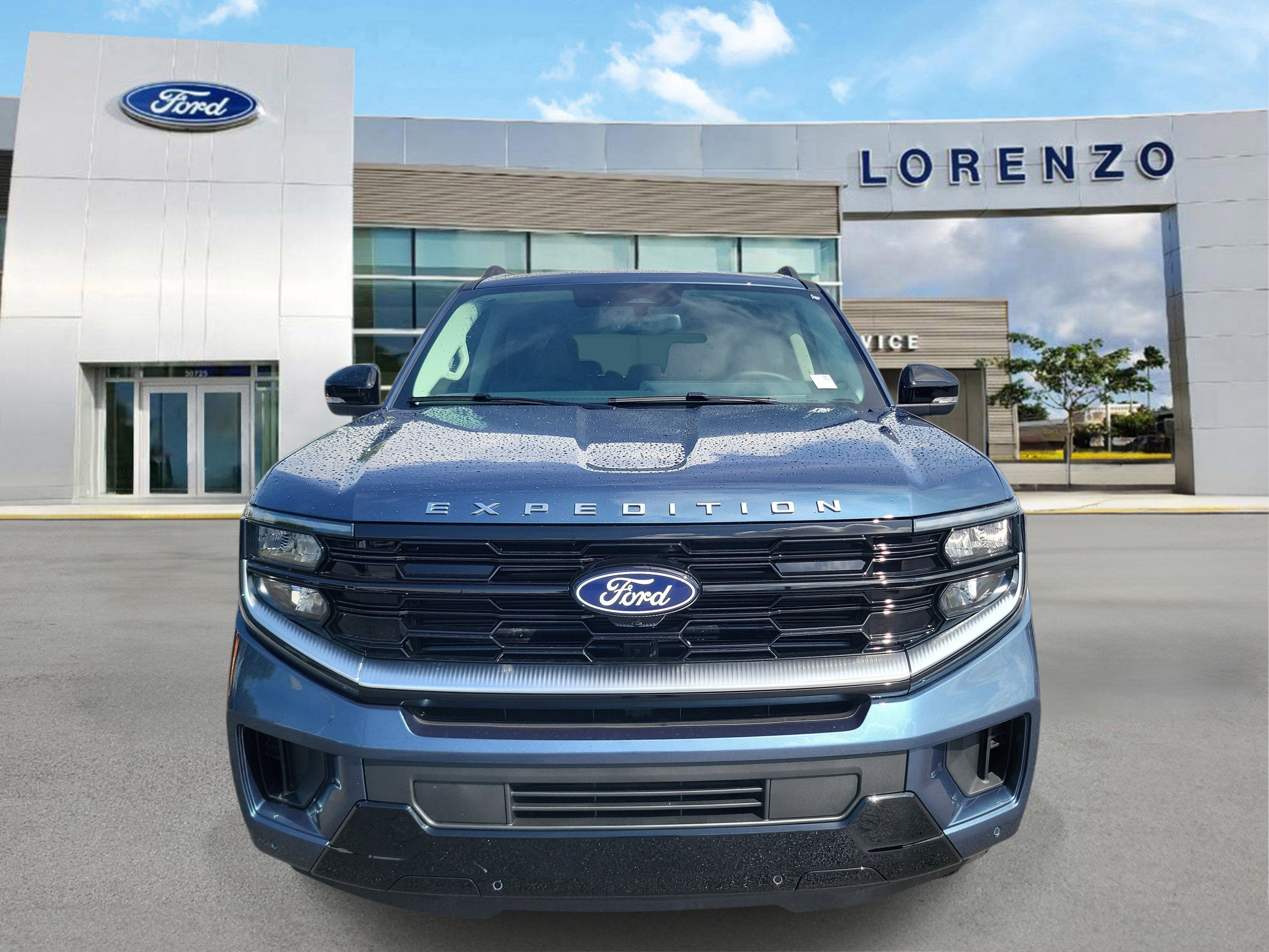 New 2027 Ford Expedition Platinum w/ Driver's Package AWD/4WD image 2