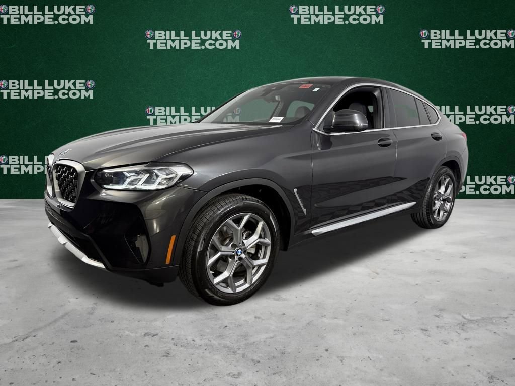 Used 2025 BMW X4 xDrive30i image 4