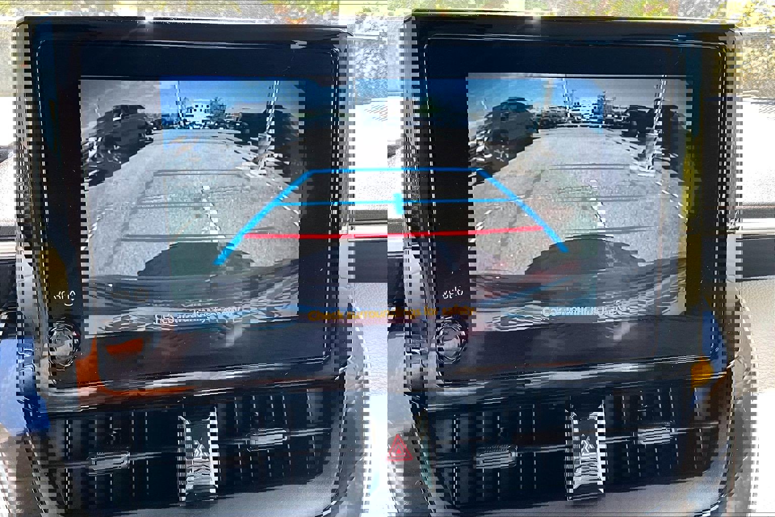 Used 2025 Toyota Corolla LE image 20