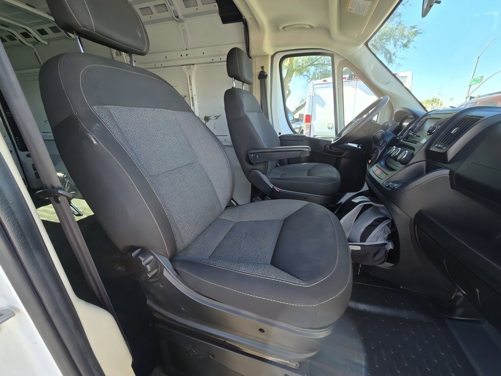 Used 2020 RAM ProMaster 2500 image 20