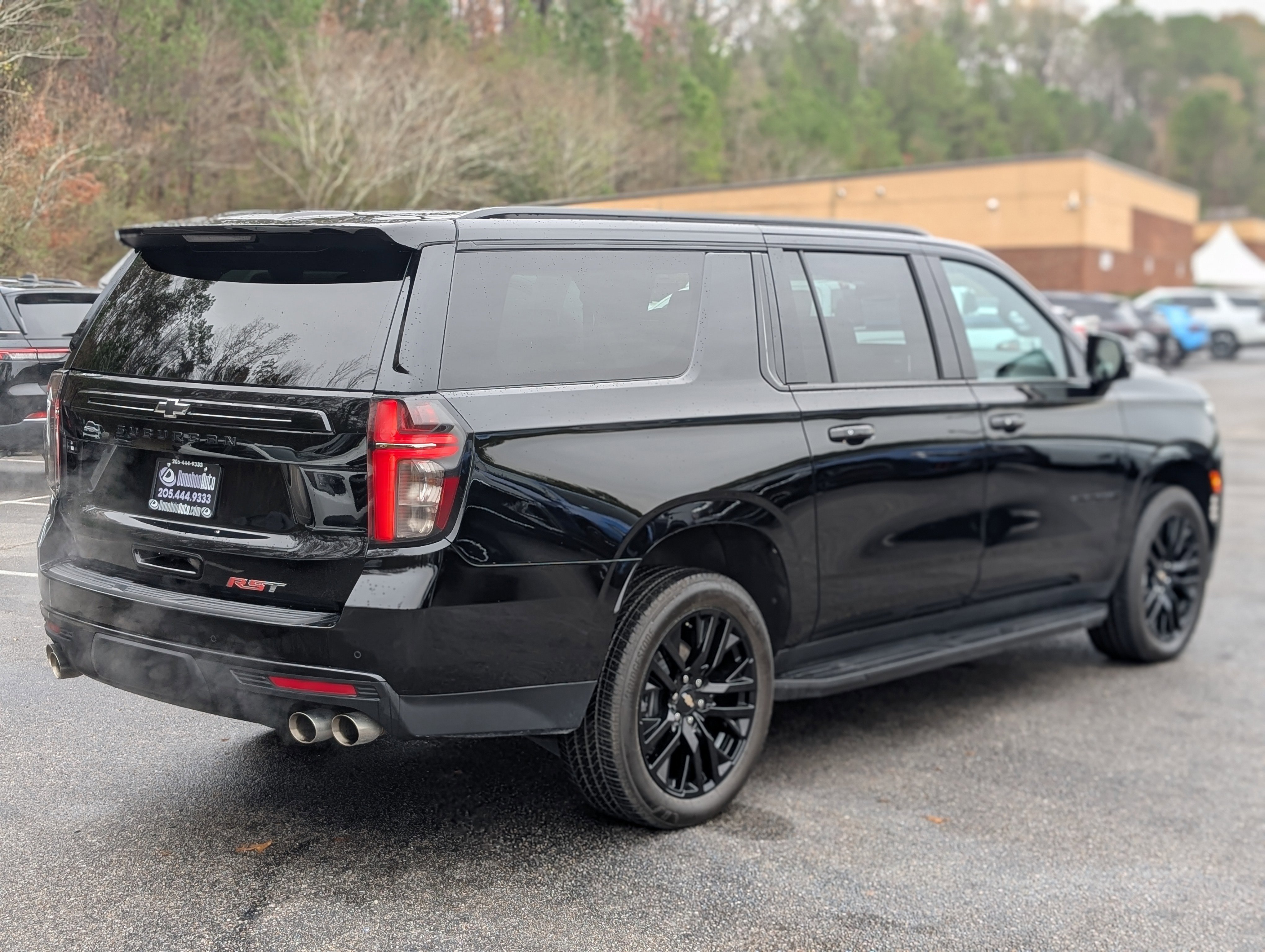 Used 2024 Chevrolet Suburban RST w/ Sport Performance Package image 9