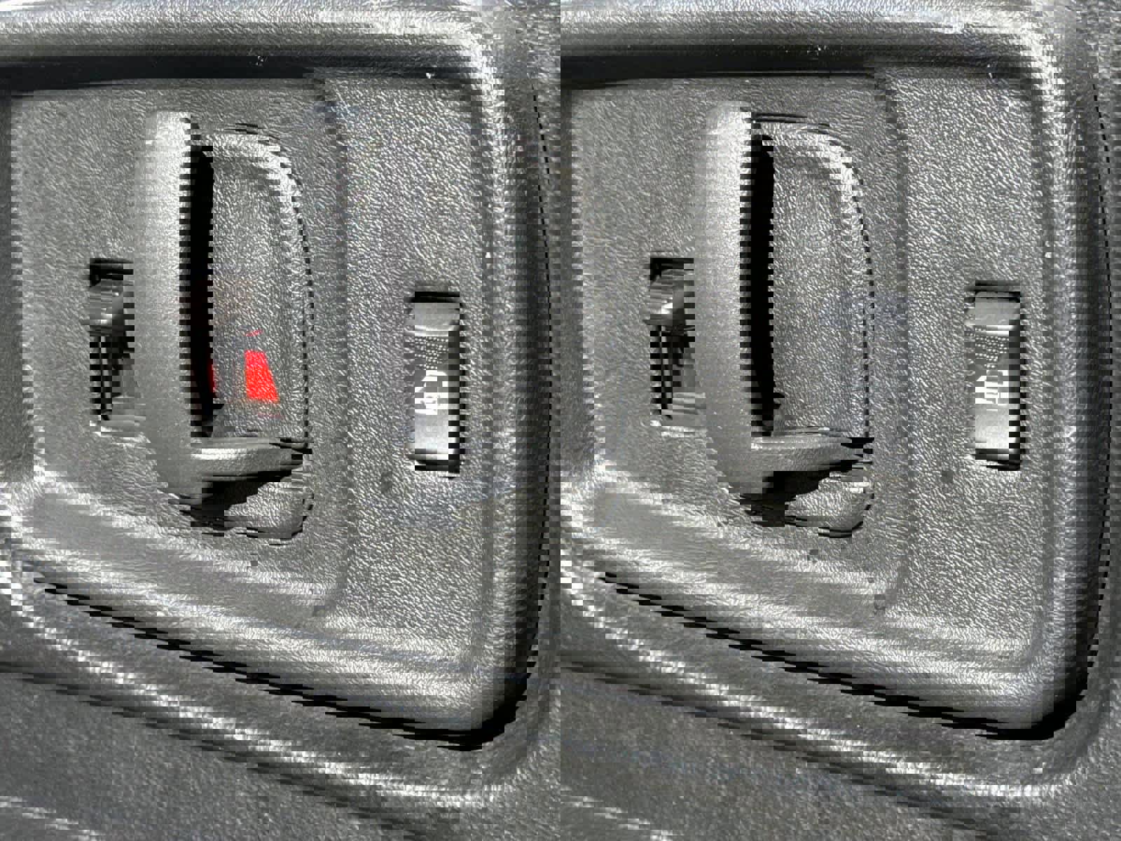 Used 2023 GMC Savana 2500 w/ Driver Convenience Package image 12