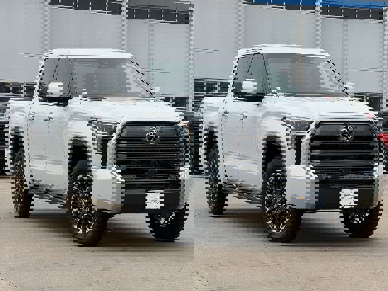 Used 2024 Toyota Tundra Limited AWD/4WD image 2