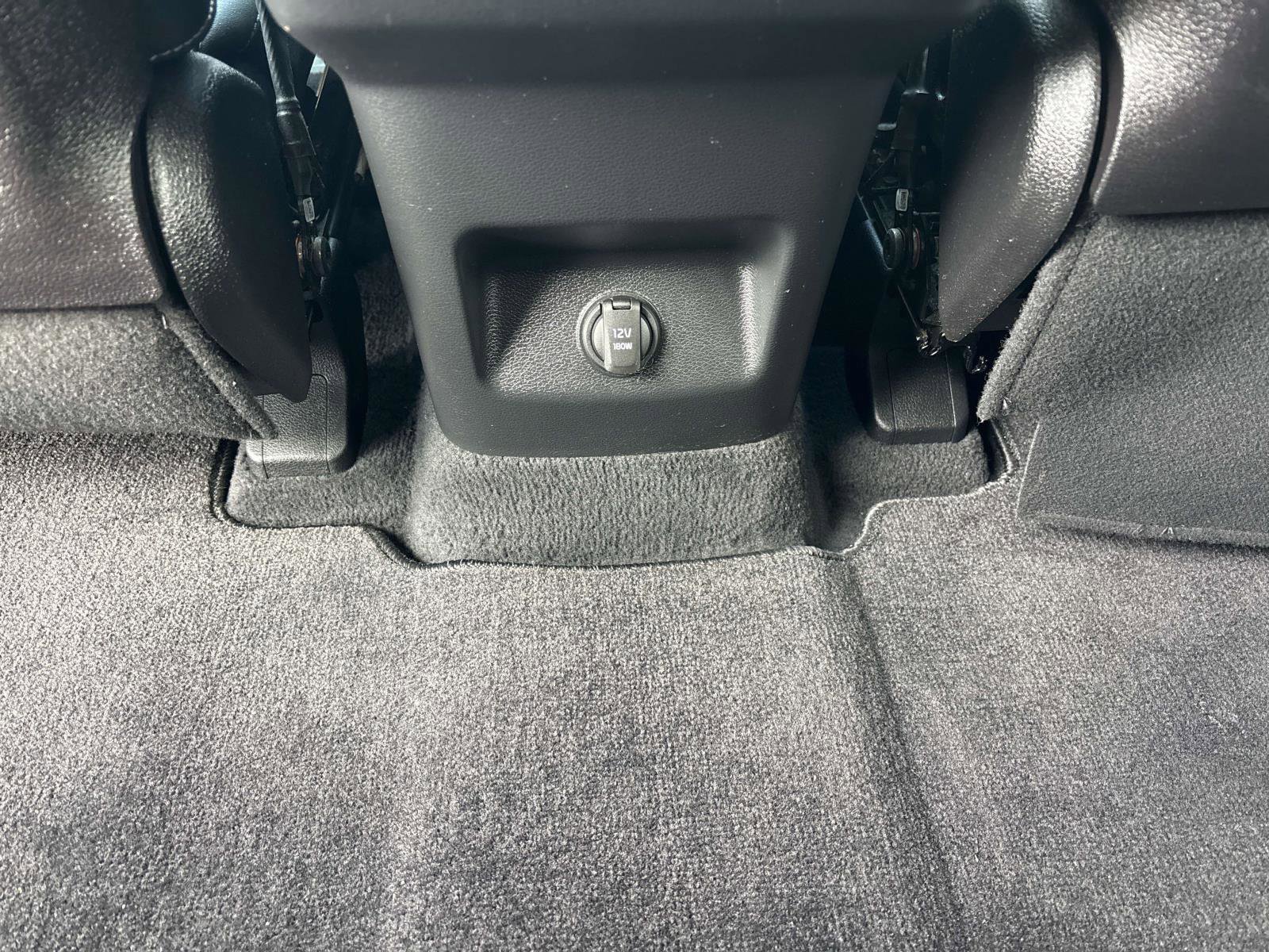 Used 2023 Kia Telluride LX image 13