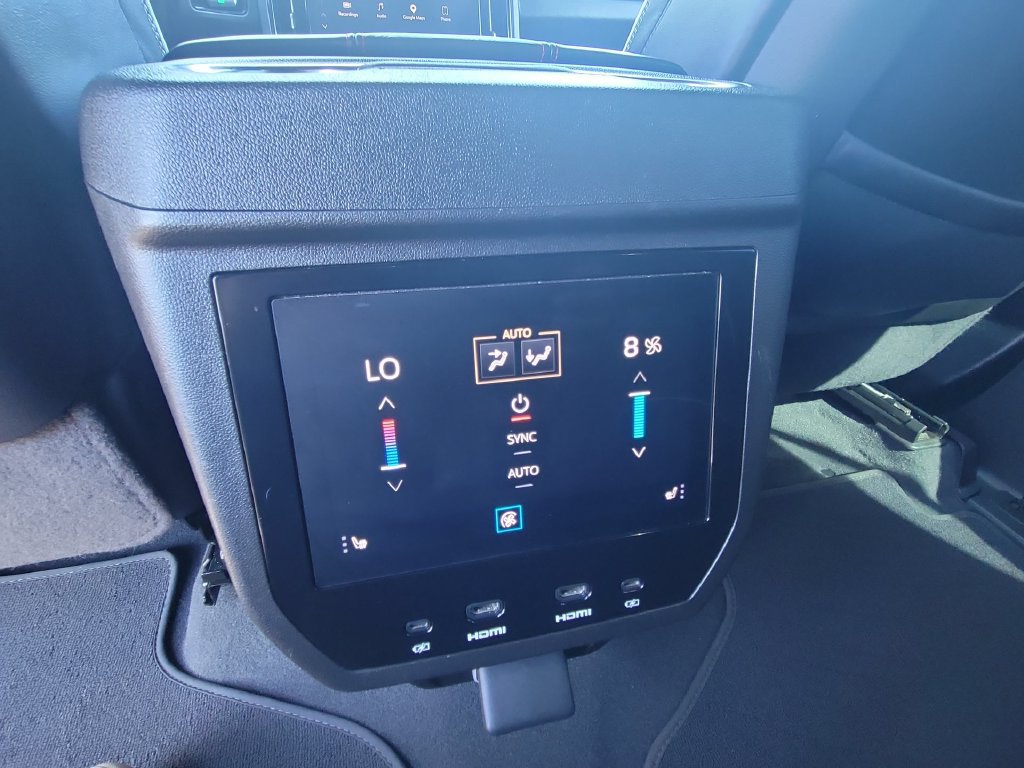 Certified 2025 GMC Yukon XL AT4 Ultimate AWD/4WD image 21