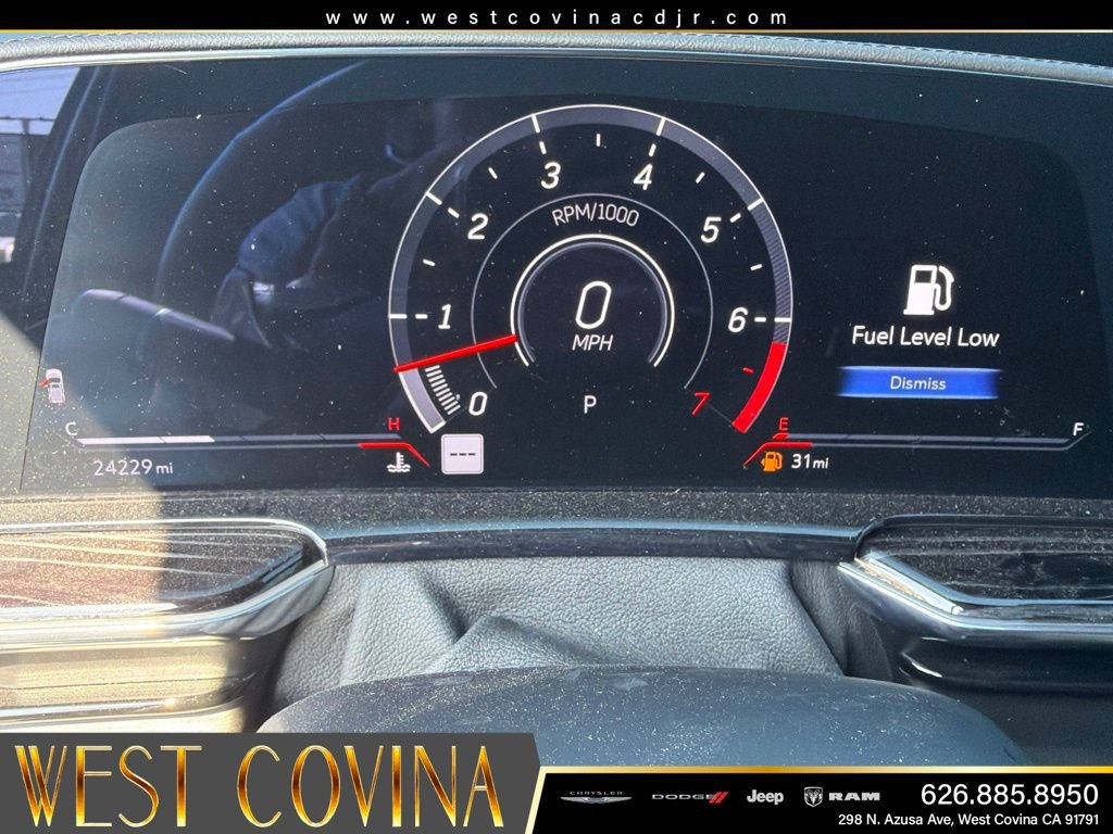 Used 2023 Cadillac Escalade V AWD/4WD image 19