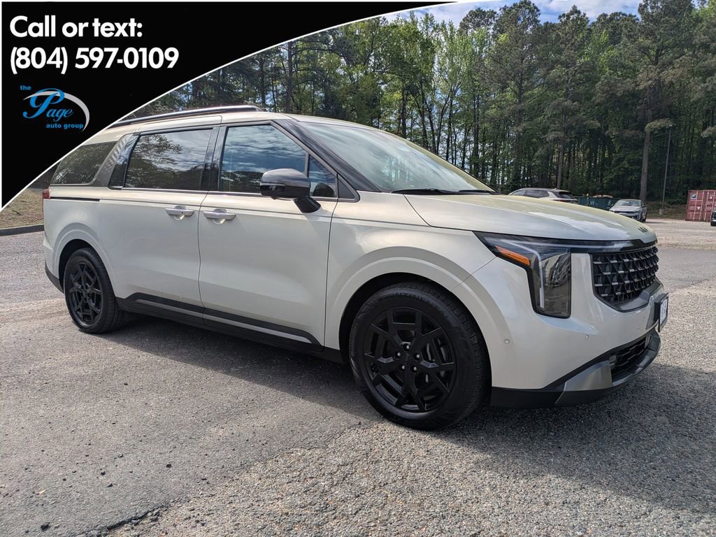 Used 2025 Kia Carnival SX Prestige image 1