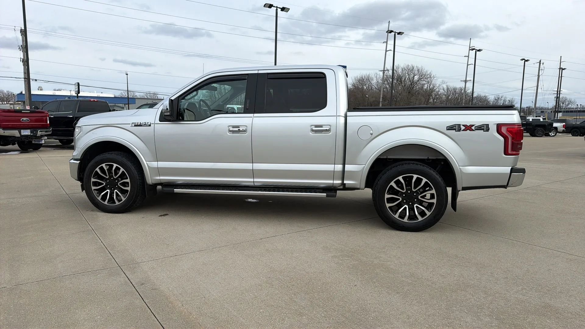 Used 2017 Ford F150 Lariat w/ Equipment Group 502A Luxury image 10