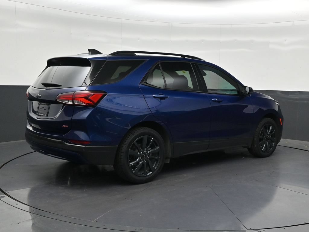 Used 2023 Chevrolet Equinox RS FWD image 5