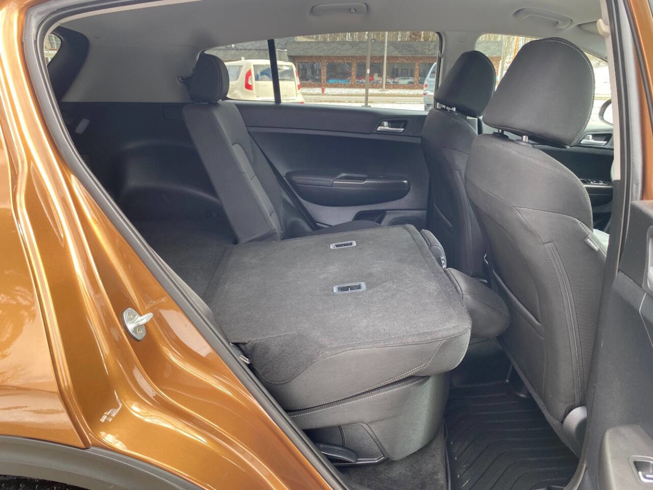 Used 2021 Kia Sportage LX image 36