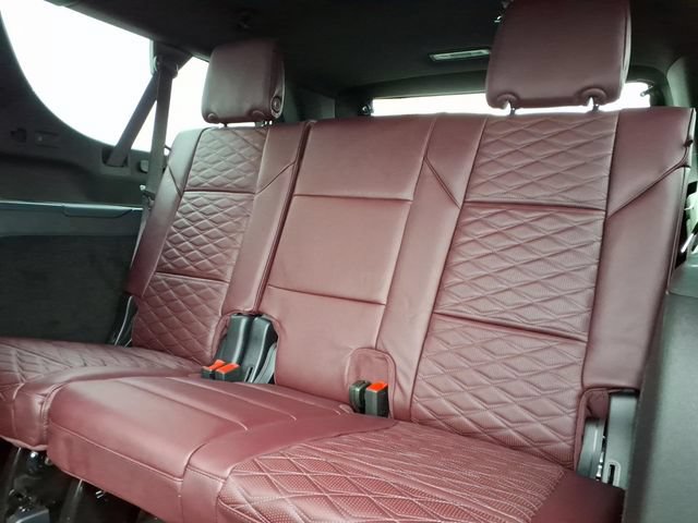 New 2026 Cadillac Escalade ESV Luxury w/ Touring Package AWD/4WD image 9
