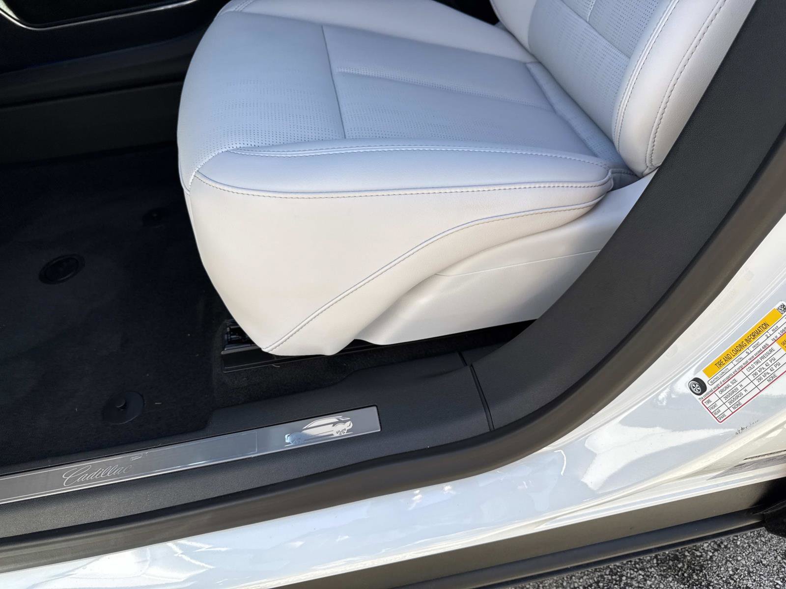 New 2026 Cadillac Lyriq Luxury image 21