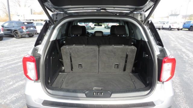 Certified 2022 Ford Explorer XLT w/ Equipment Group 202A image 32