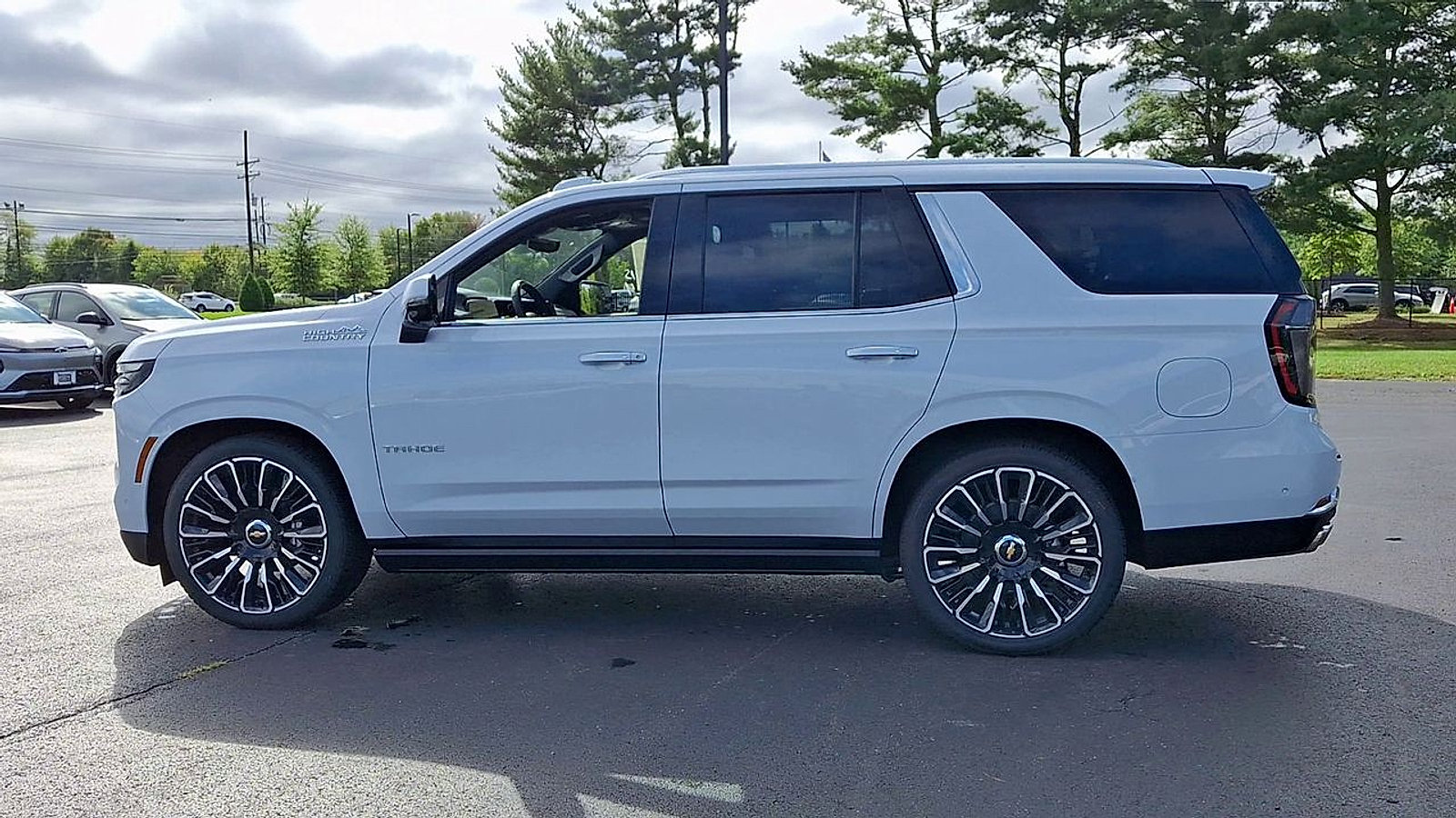 New 2026 Chevrolet Tahoe High Country AWD/4WD image 8