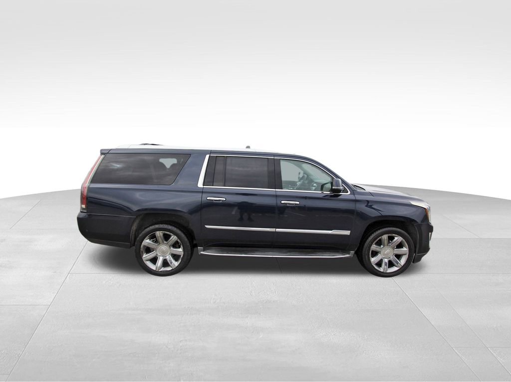 Used 2017 Cadillac Escalade ESV Luxury image 5