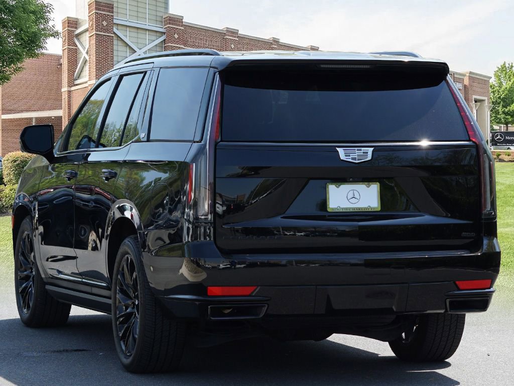 Used 2022 Cadillac Escalade Sport Platinum w/ LPO, ONYX Package image 7