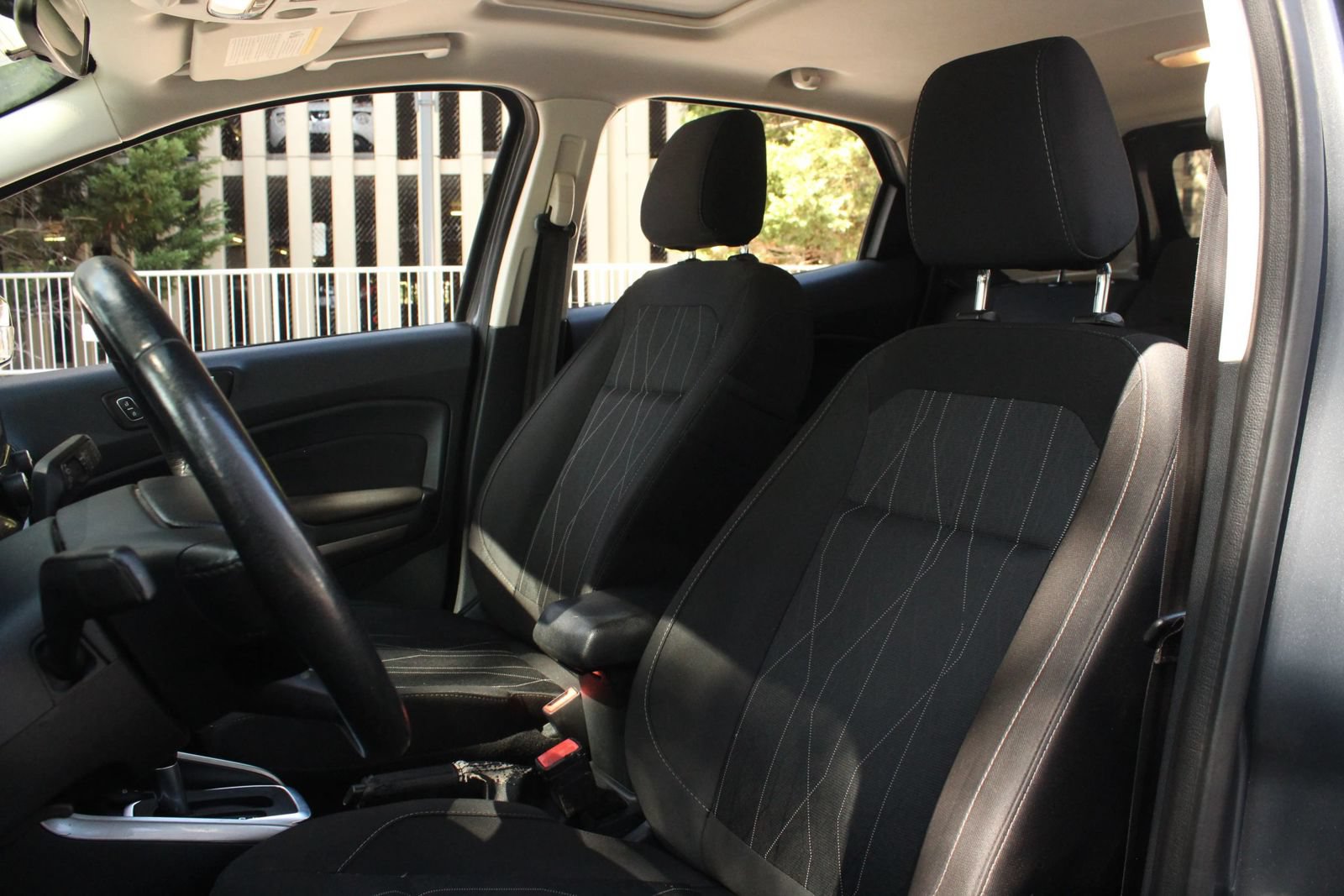 Used 2018 Ford EcoSport SE FWD image 15