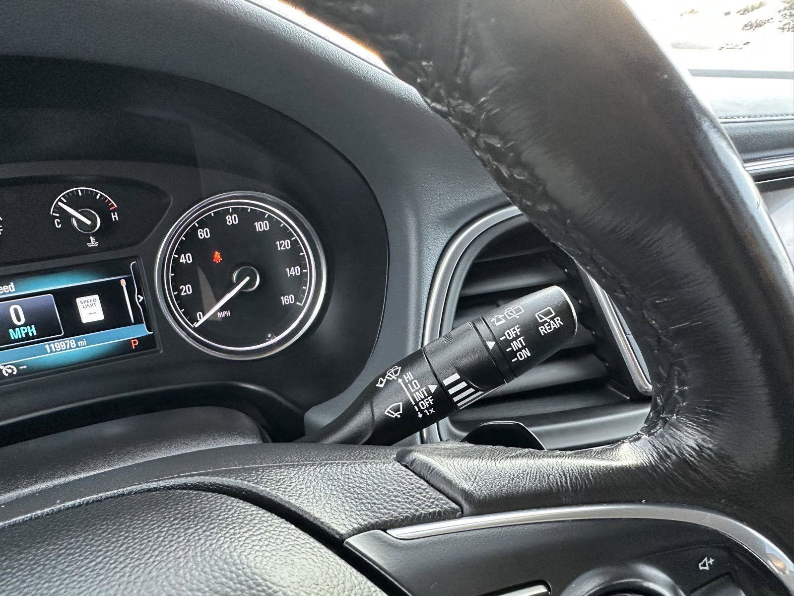 Used 2019 Buick Enclave Premium image 32