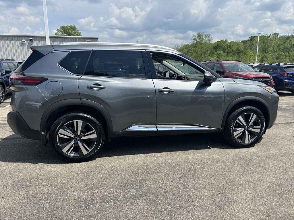 Used 2023 Nissan Rogue SL AWD/4WD image 8