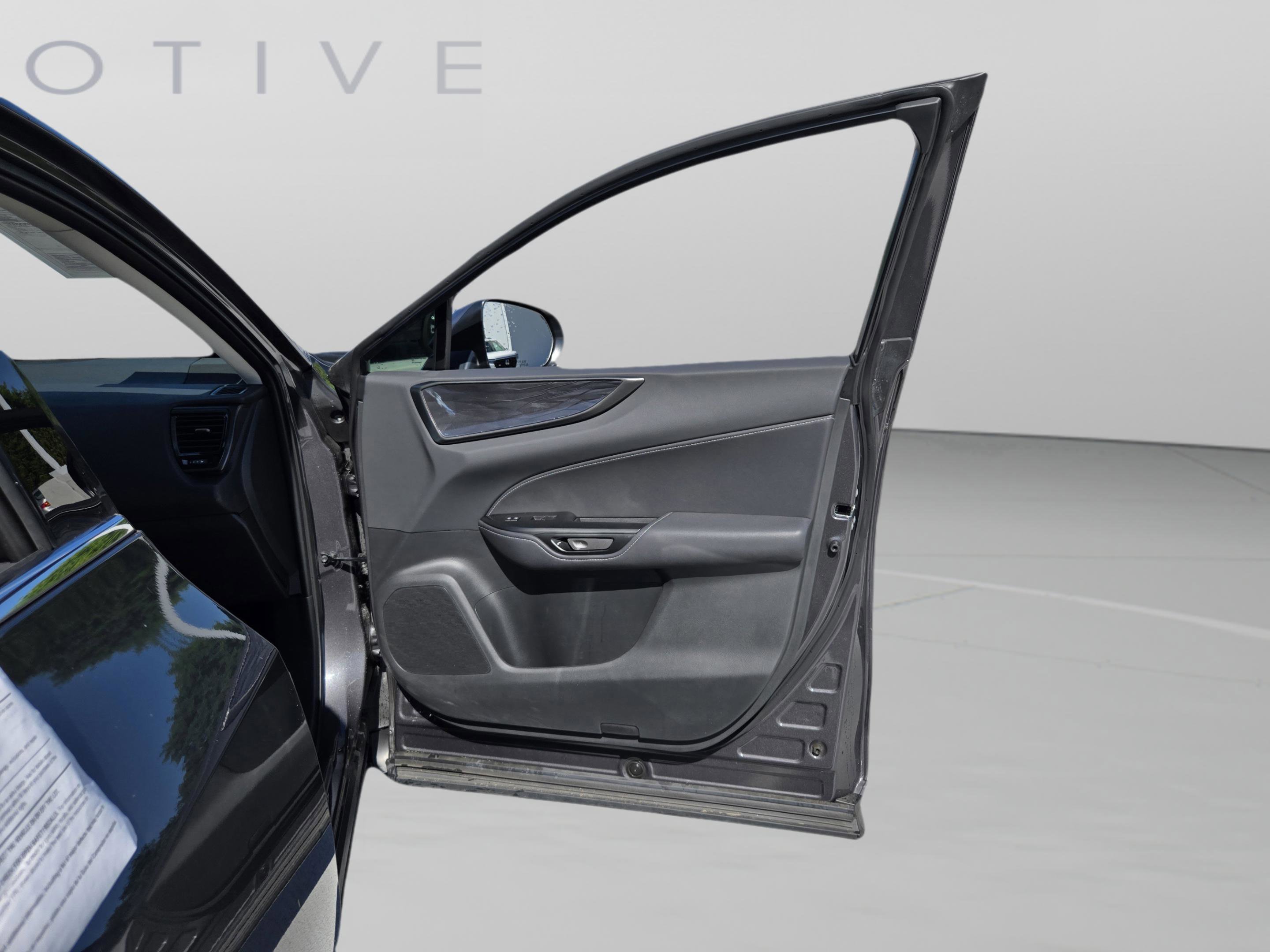 Certified 2025 Lexus NX 250 FWD w/ Accessory Package (Z1) image 22