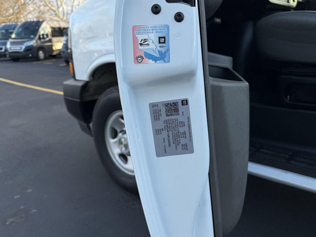 Used 2024 Chevrolet Express 2500 w/ Driver Convenience Package image 15