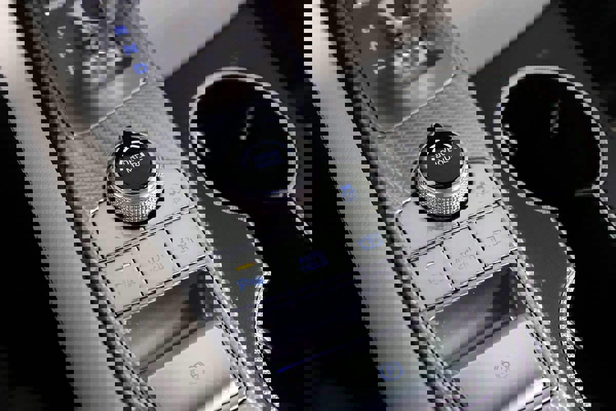 Used 2023 Genesis G70 2.0T w/ Sport Prestige Package image 23