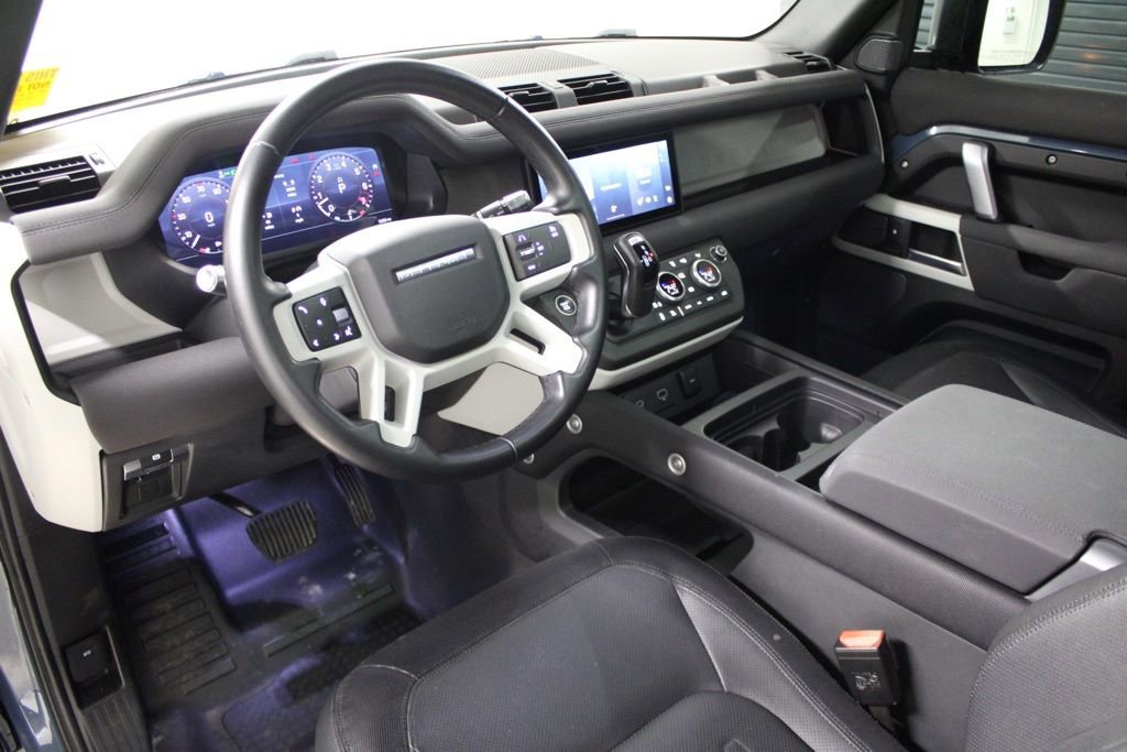 Certified 2022 Land Rover Defender 90 X-Dynamic S AWD/4WD image 4