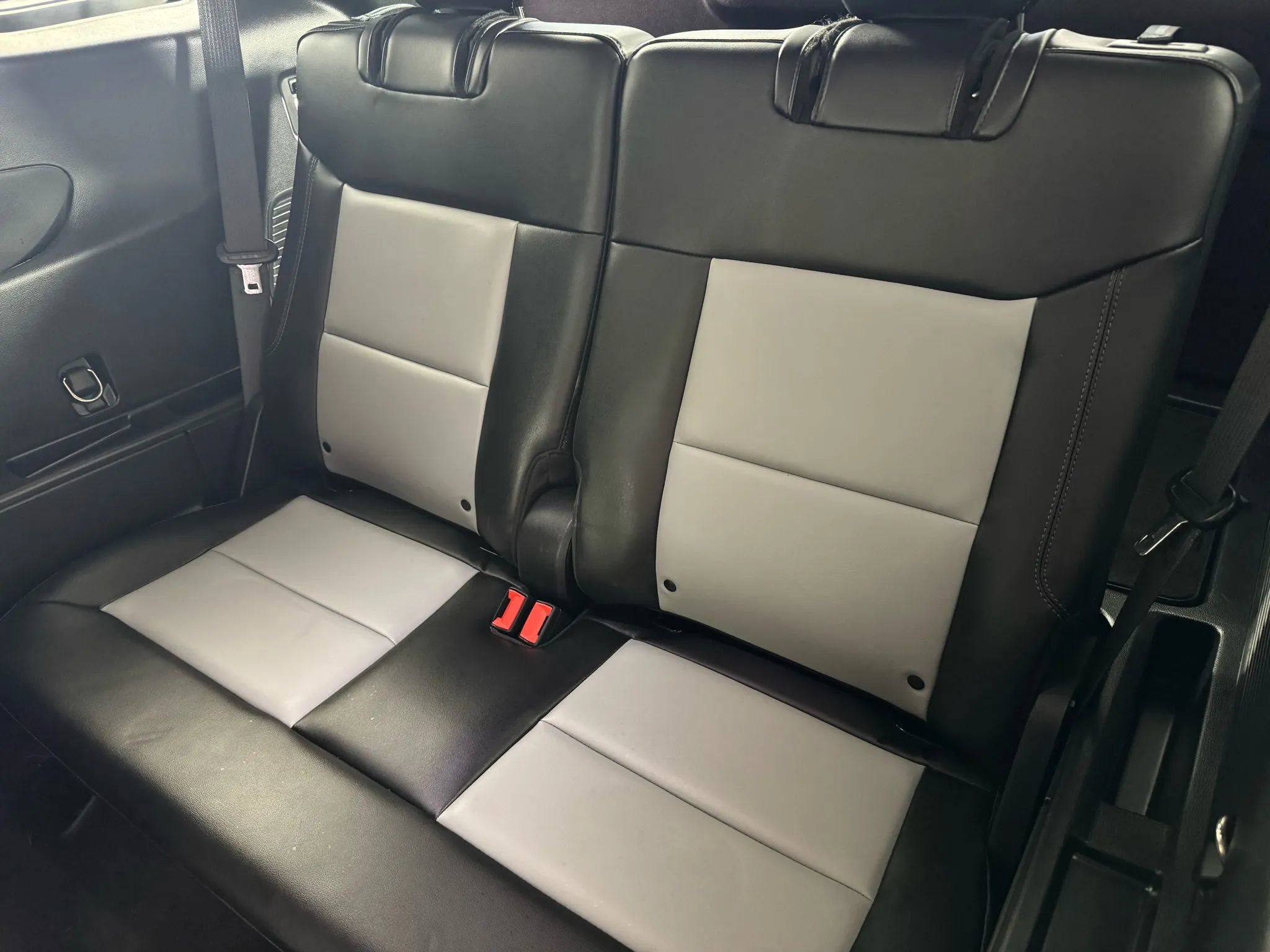 Used 2022 Ford Explorer XLT w/ Equipment Group 202A image 39