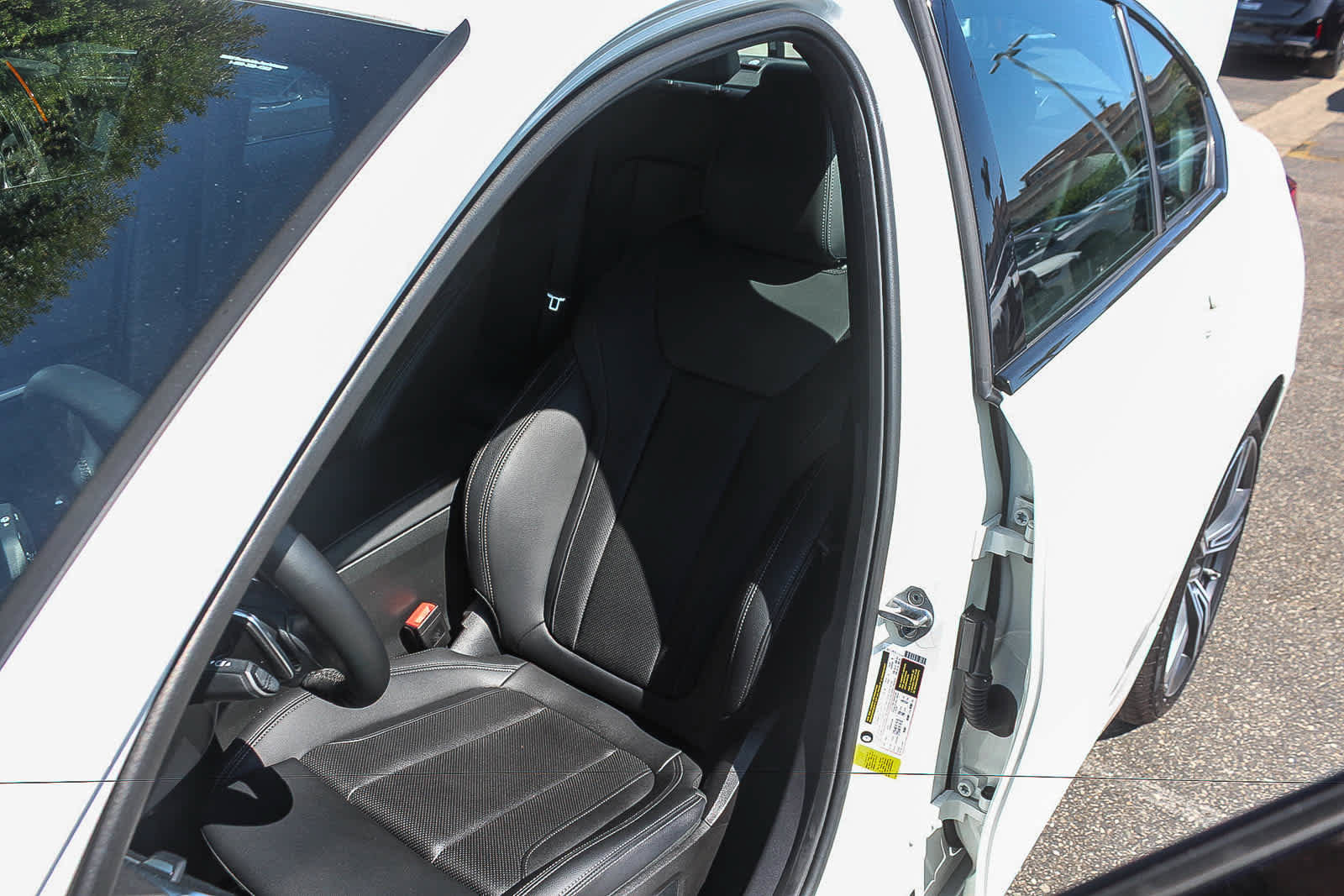 Certified 2023 BMW 330i Sedan w/ Parking Assistance Package RWD image 25