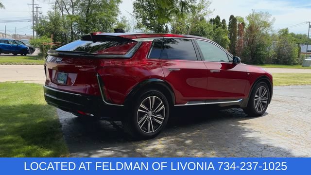Used 2024 Cadillac Lyriq Luxury w/ Nappa Leather Package AWD/4WD image 8