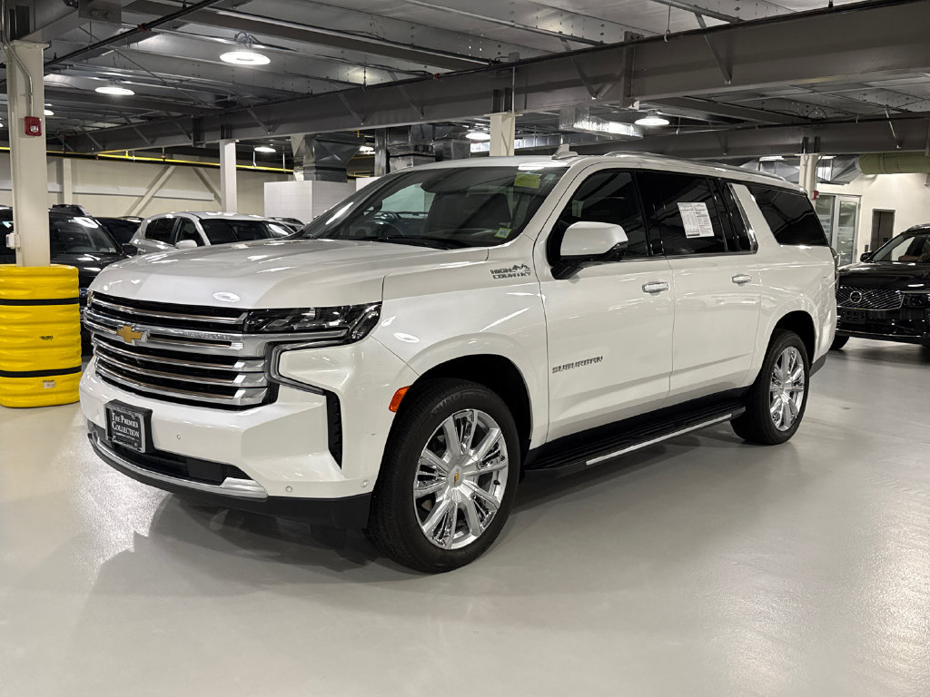 Used 2024 Chevrolet Suburban High Country w/ Advanced Technology Package AWD/4WD image 4