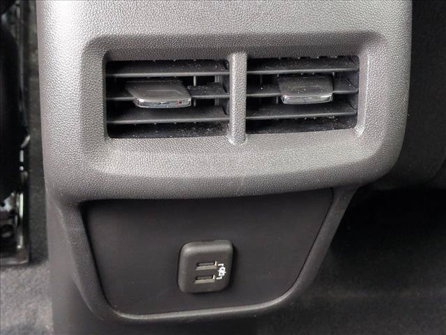 Used 2021 Chevrolet Equinox LT FWD image 16
