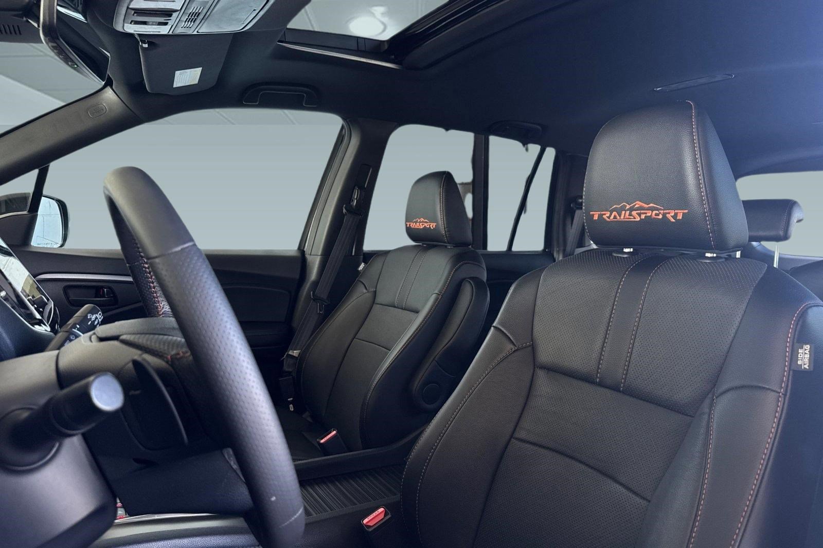 Used 2023 Honda Passport TrailSport image 14