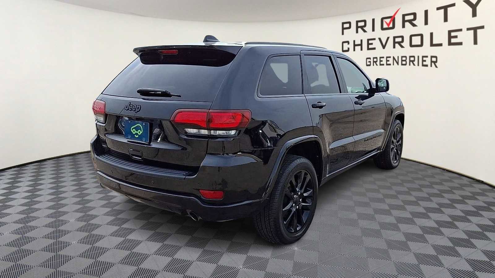 Used 2022 Jeep Grand Cherokee Laredo X image 8