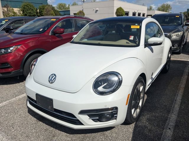 Used 2019 Volkswagen Beetle 2.0T SE image 2