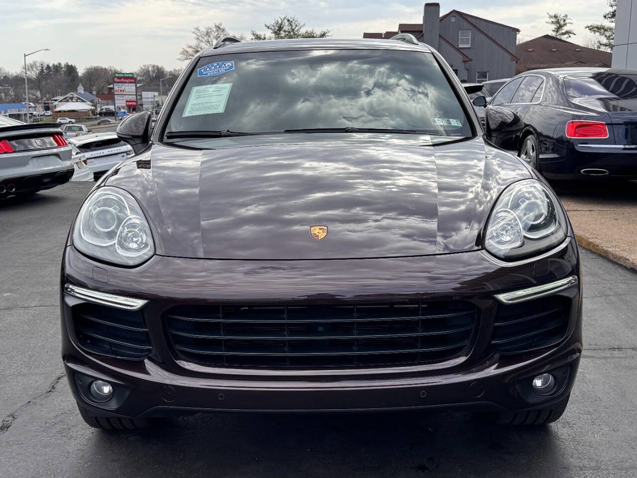 Used 2017 Porsche Cayenne Platinum Edition image 3