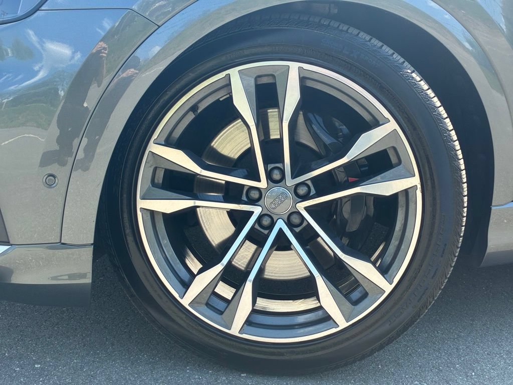 Used 2021 Audi SQ8 Prestige AWD/4WD image 2