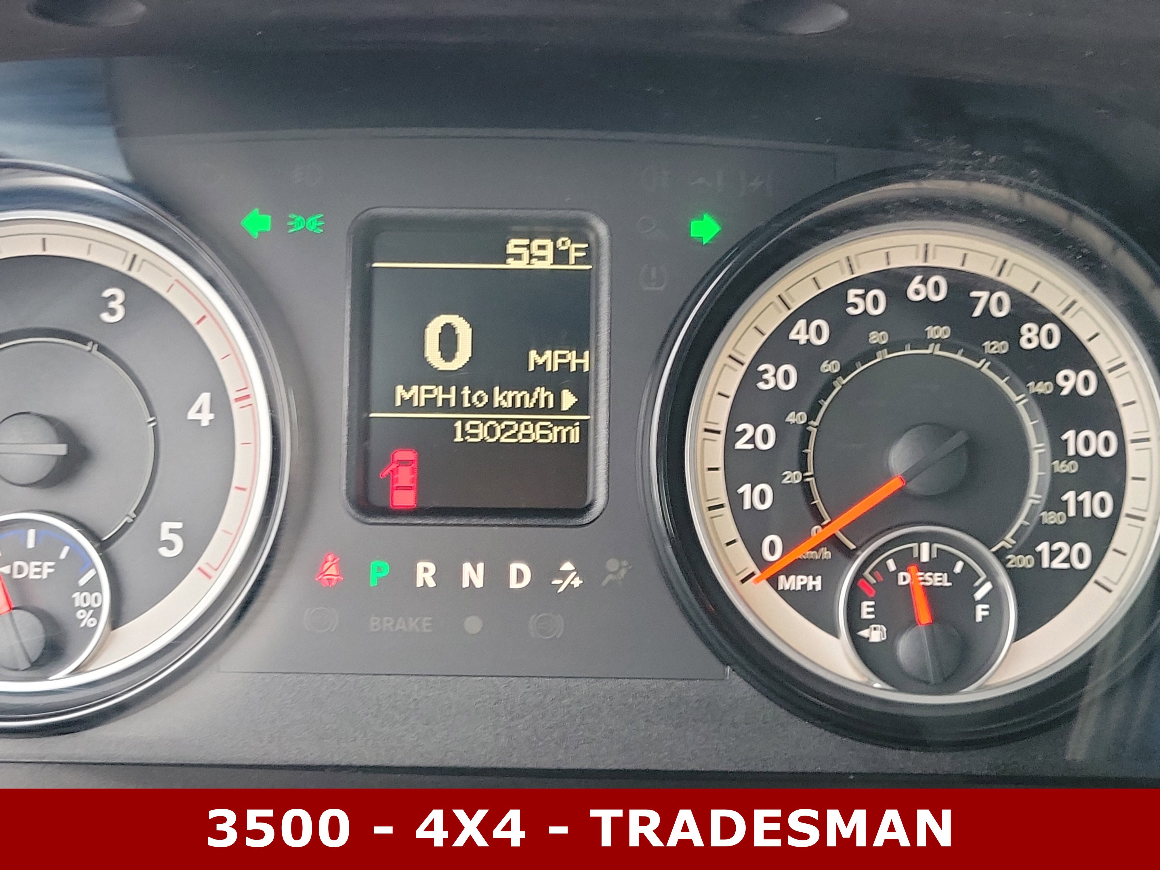 Used 2017 RAM 3500 Tradesman w/ Chrome Appearance Group image 25
