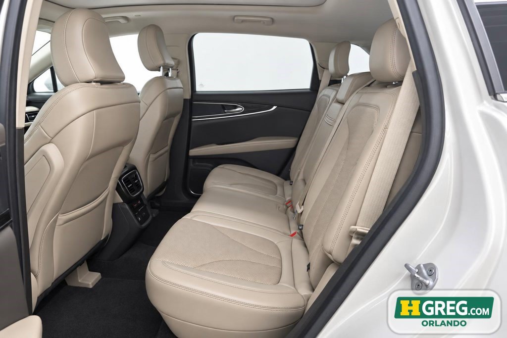 Used 2022 Lincoln Nautilus Reserve AWD/4WD image 16