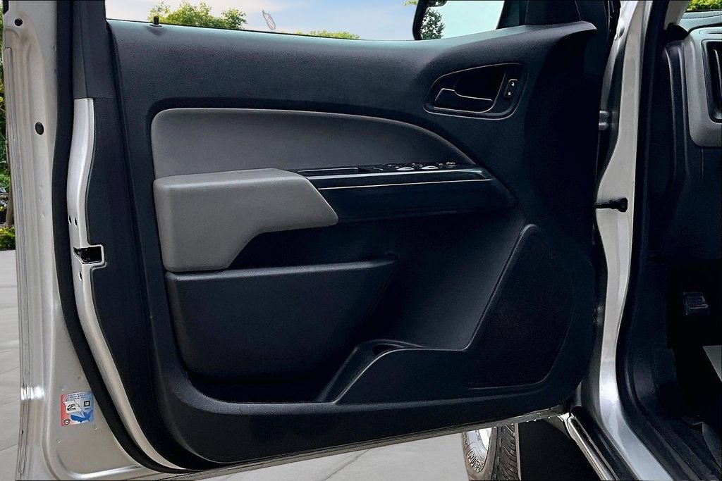 Used 2019 Chevrolet Colorado W/T w/ WT Convenience Package AWD/4WD image 23