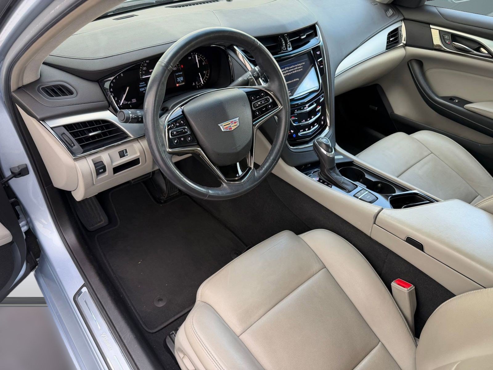 Used 2018 Cadillac CTS Luxury RWD image 4