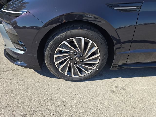 New 2026 Hyundai Sonata Limited FWD image 10
