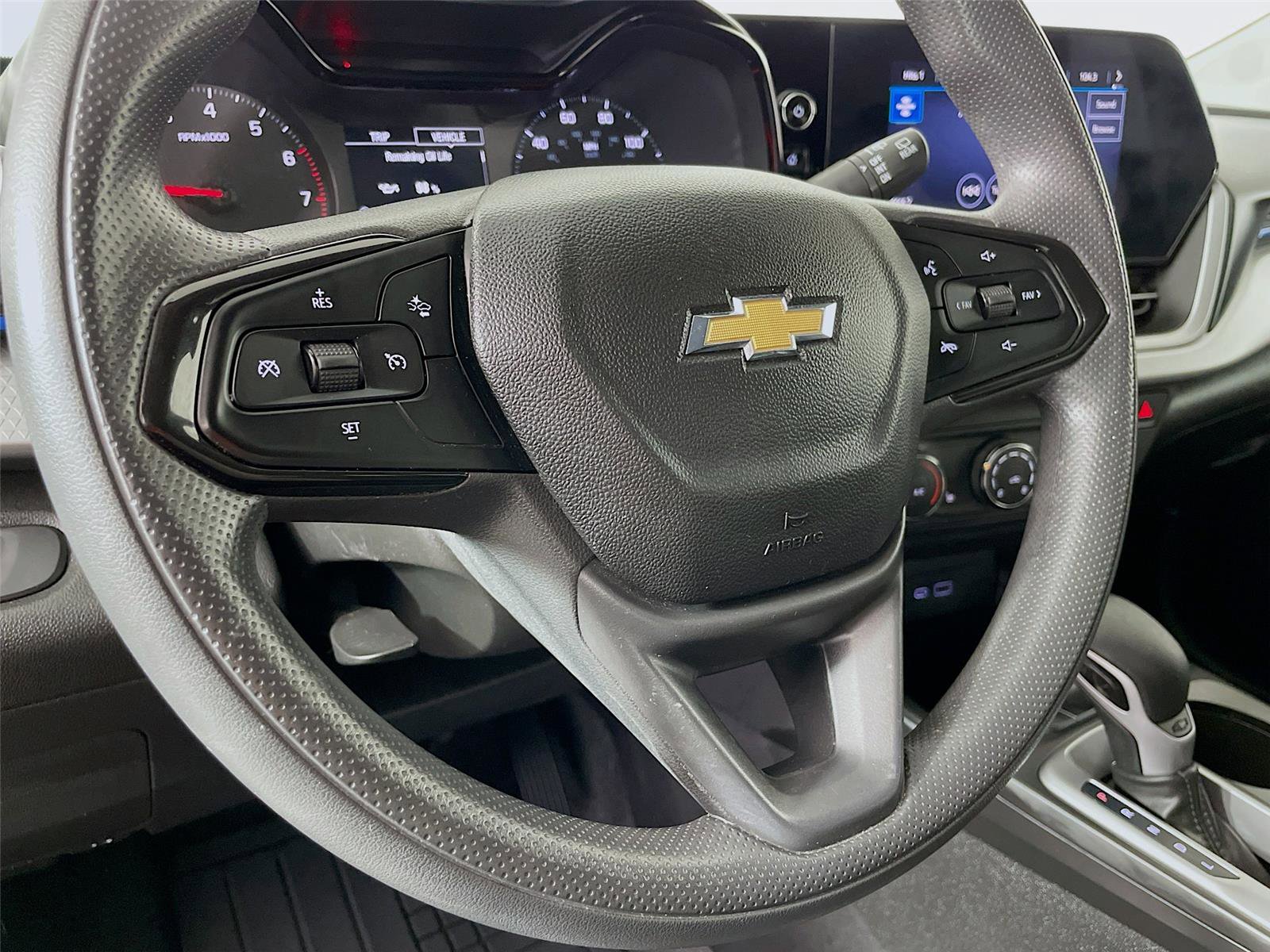 Certified 2024 Chevrolet Trax LS w/ LS Convenience Package image 14