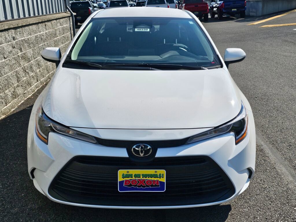 New 2025 Toyota Corolla LE image 3