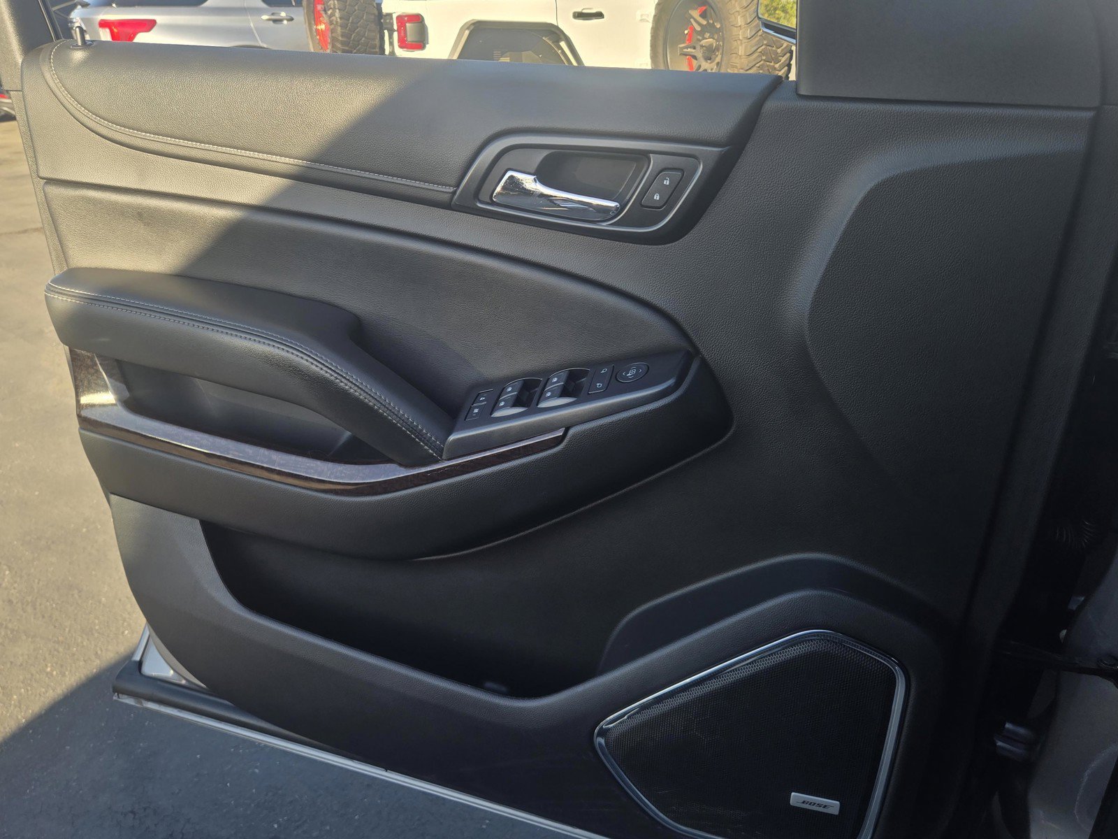 Used 2020 GMC Yukon XL SLE w/ SLE Value Package RWD image 17