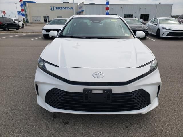 Used 2025 Toyota Camry LE FWD image 2