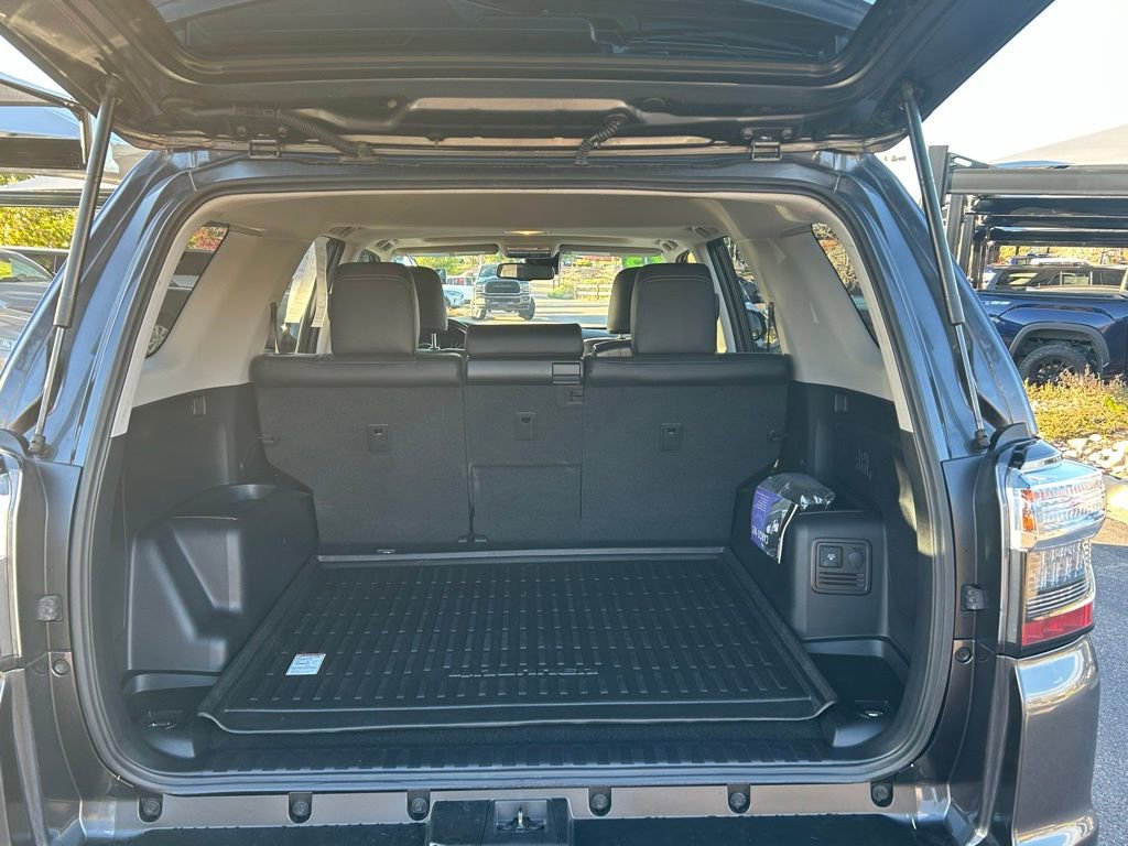 Used 2023 Toyota 4Runner Limited image 12