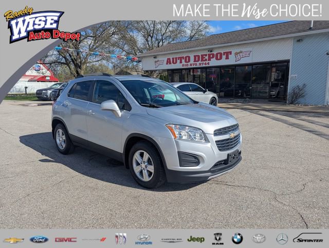 Used 2016 Chevrolet Trax LT w/ LT Sun and Sound Package