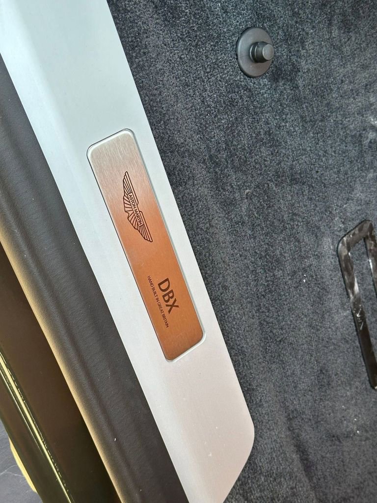 New 2026 Aston Martin DBX 707 image 31