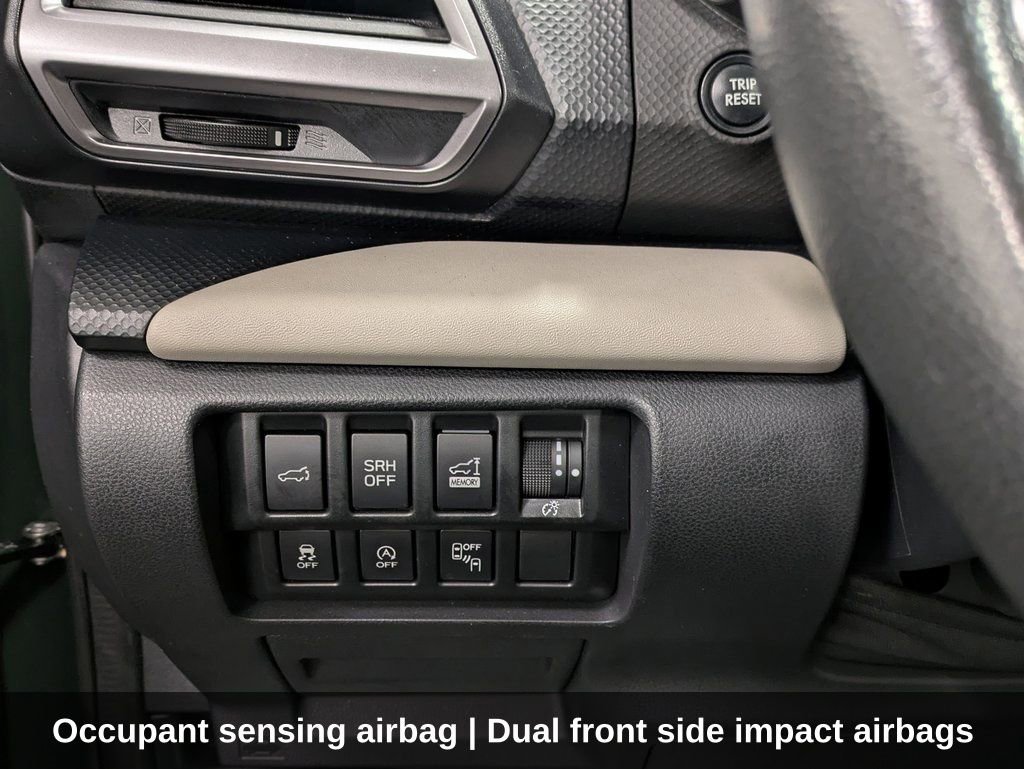 Used 2022 Subaru Forester Limited w/ Popular Package #3 image 27